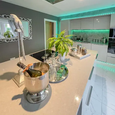 Cherry Holiday home *